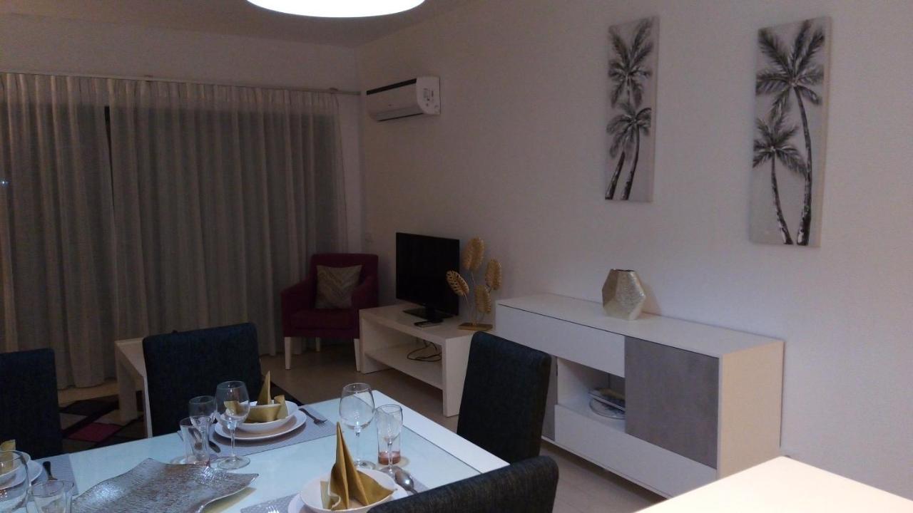 T2 De Luxo Em Albur-village A 10 Minutos Da A Pe *