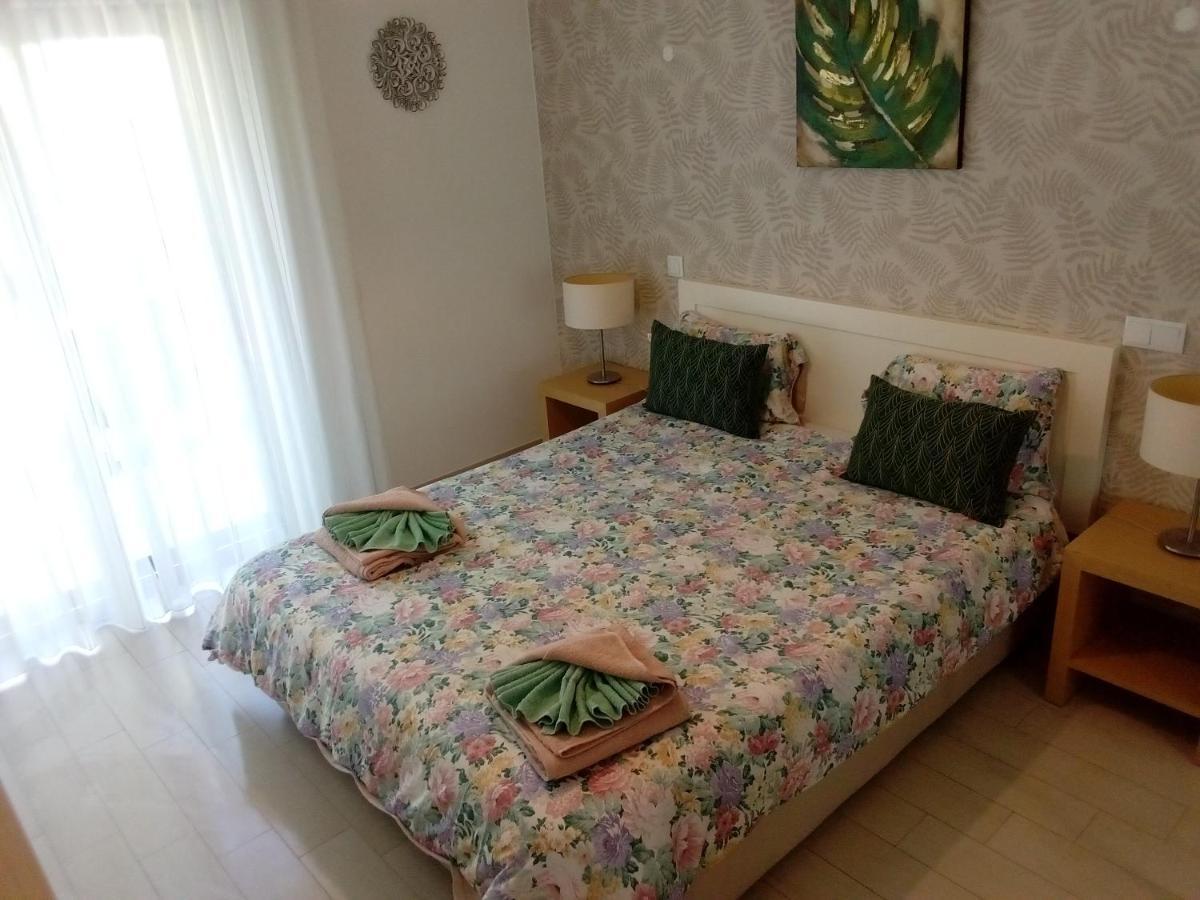 Appartement T2 De Luxo Em Albur-village A 10 Minutos Da A Pe *