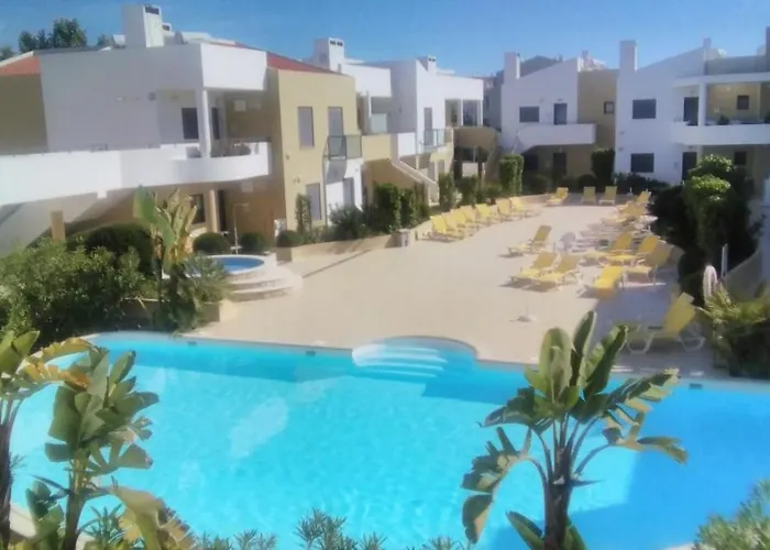 T2 De Luxo Em Albur-Village A 10 Minutos Da Praia A Pe
